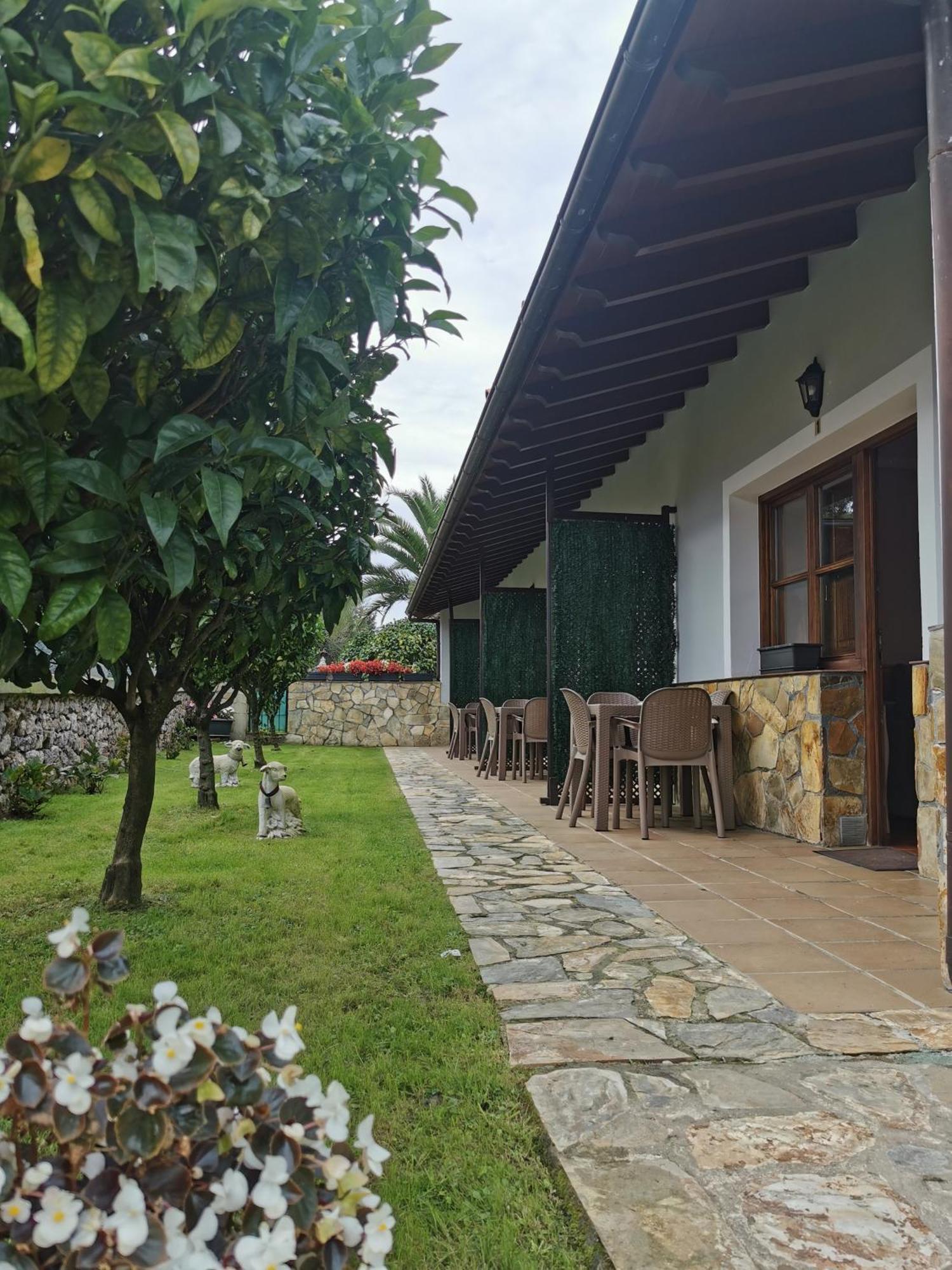 La Pereda de Llanes Apartamentos La Tarazana 4 מראה חיצוני תמונה
